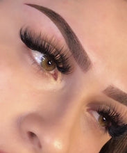 Load image into Gallery viewer, Be Come a Lash Artist